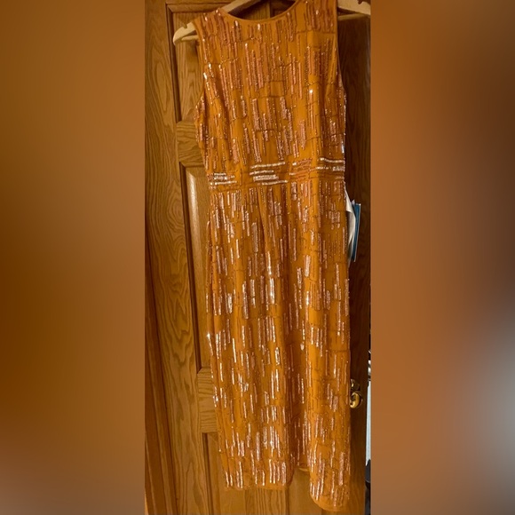 MAC DUGGAL SIZE 4 ABSTRACT BEADED SLEEVELESS MIDI SHEATH DRESS 70264 - Picture 3 of 8